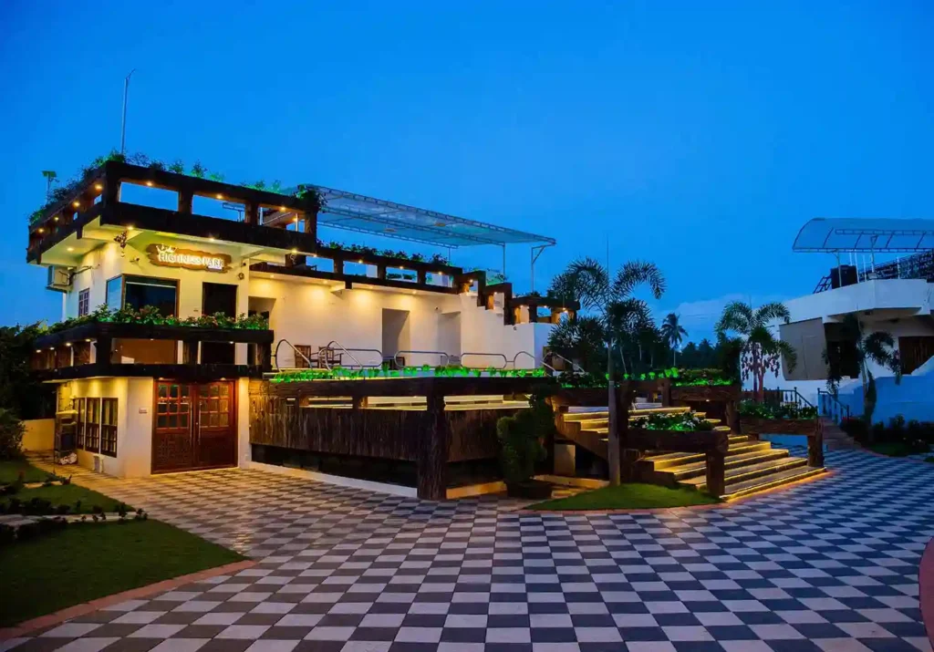 Hotel Rooms Near Padmanabhapuram Palace | Highness Park