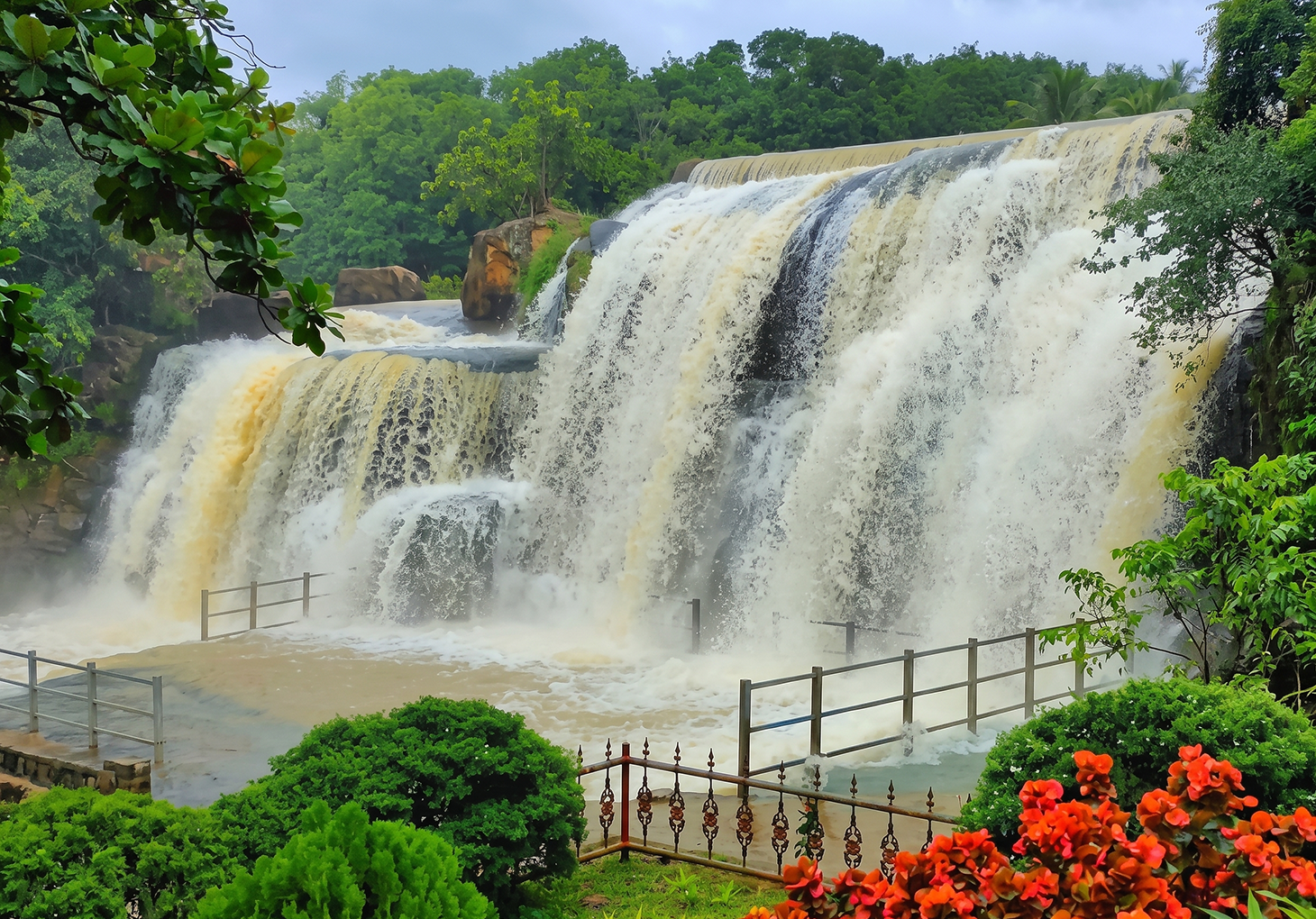 Hotel Near Thirparappu Waterfalls | Highness Park